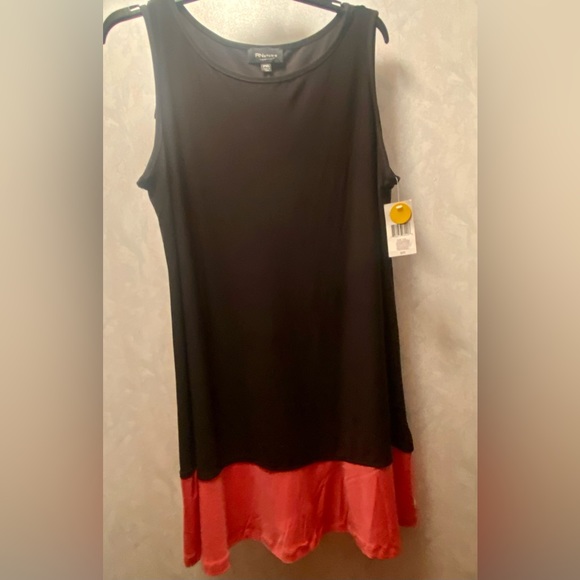 Ronni Nicole Dresses & Skirts - Ronnie Nicole Women’s Black and Coral Sleeveless Dress